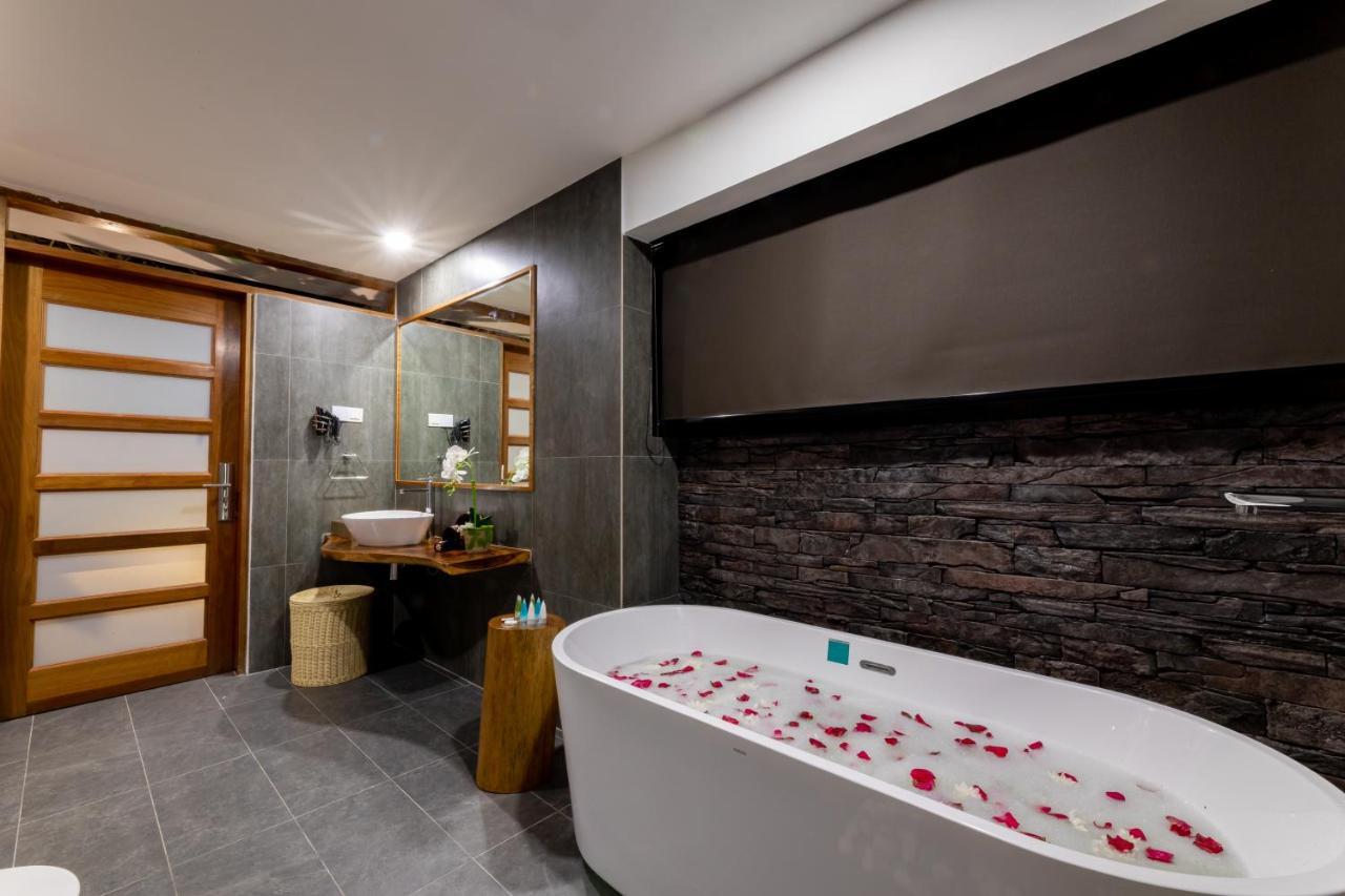 Maneh Villa Langkawi - Private Pool Pantai Cenang  Eksteriør billede